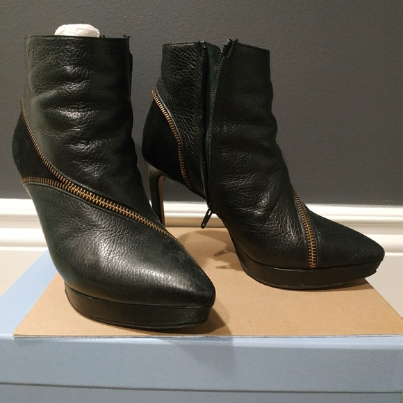 Sexy Biker Black Ankle Boots - Picture 2 of 6